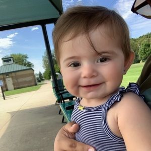 Meet your Posher, Apolonia